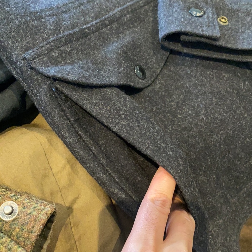 Filson Wool Weekender Coat - Picture 8 of 14